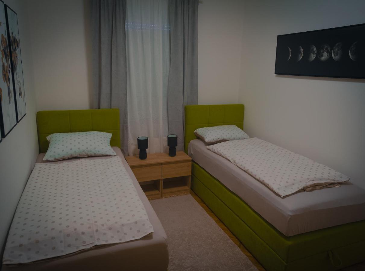 Mila Apartman Apartment Ðakovo Екстериор снимка